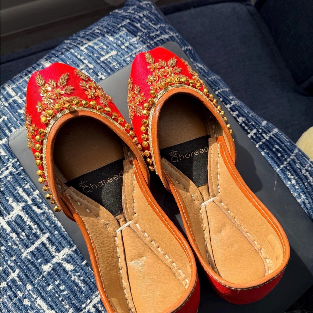 Handcrafted Red Embroidered Women's Moccasins with Gold Accents - Picture 3 of 4